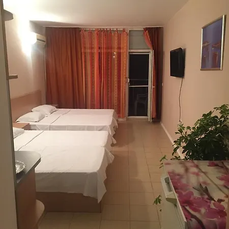 Aparthotel Globalville Sluneční pobřeží